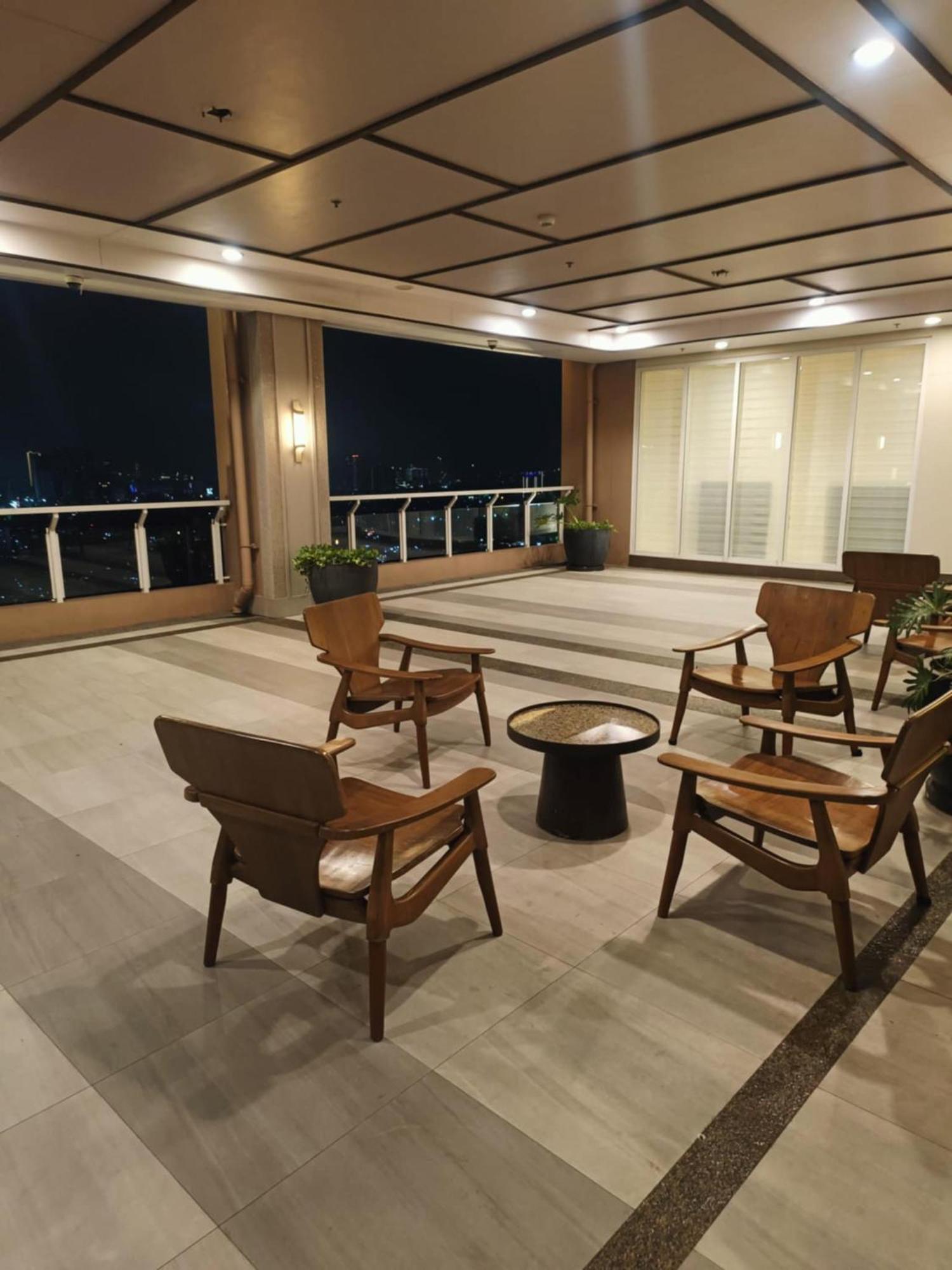 Infina Towers Aparthotel Quezon City Εξωτερικό φωτογραφία